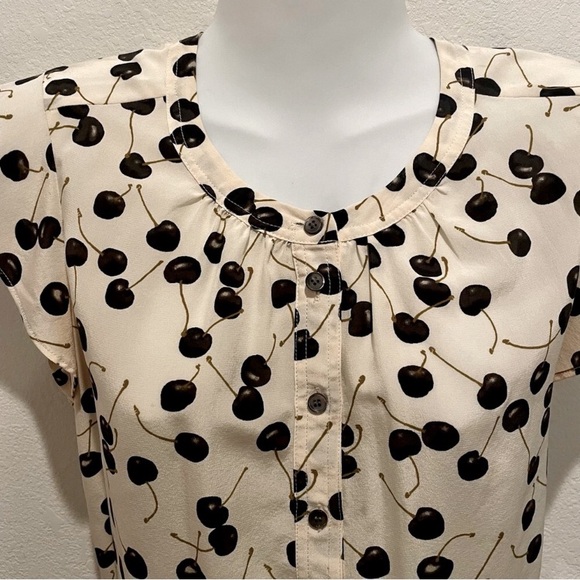 J. Crew silk flutter sleeve popover top in black cherry print, size 2 - Picture 7 of 13